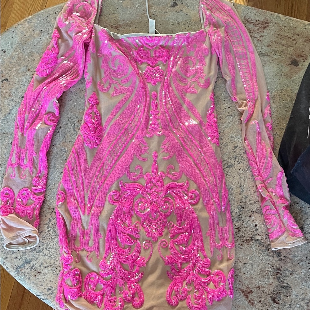 Hot Miami Styles Hot Pink Embroidered Long Sleeve Bodycon Dress